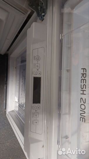 Встраиваемый холодильник ariston