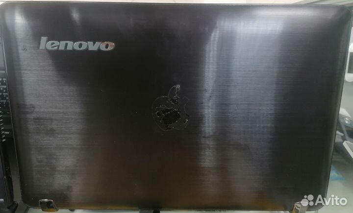 Lenovo ideaPad Y560p Intel Core i5 2410M 2.30GHz