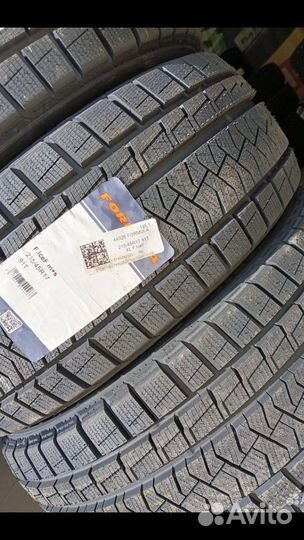 Formula Ice FR 215/45 R17