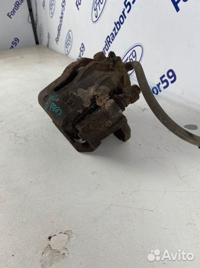 Суппорт передний правый Kia Ceed ED 1.6 (G4FC)