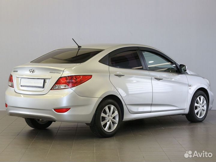 Hyundai Solaris 1.6 AT, 2011, 195 464 км