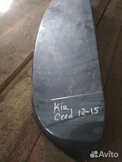 Спойлер крышка багажника Kia Ceed 2