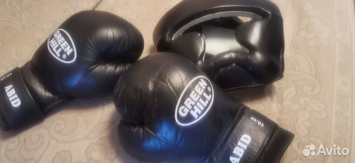 Боксерские перчатки