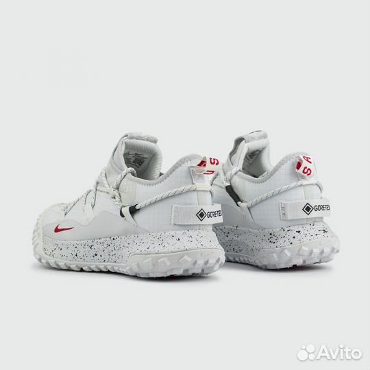 Кроссовки Nike ACG Mountain Fly Low Gtx White