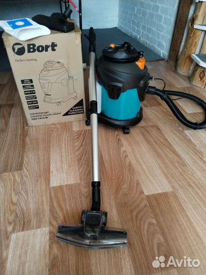 Пылесос Bort