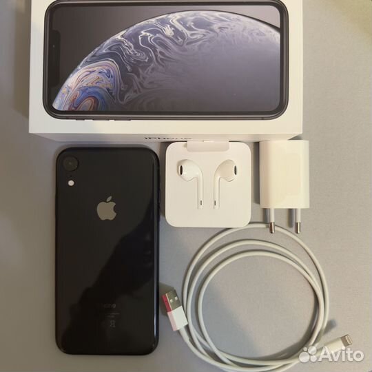 Телефон iPhone XR