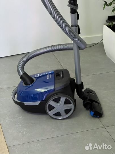 Пылесос philips с пылесборником
