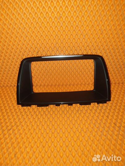 Рамка магнитолы Mazda 6