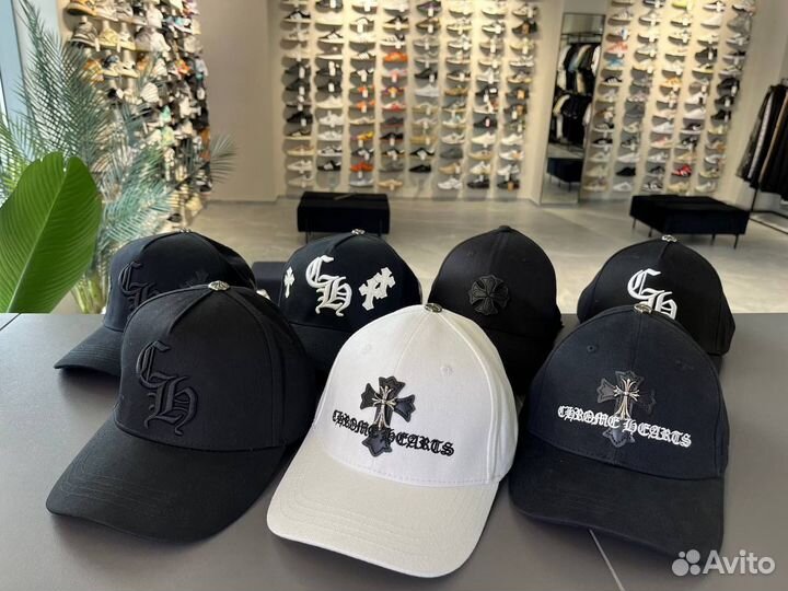 Бейсболка Chrome hearts в ТЦ Мега Молл