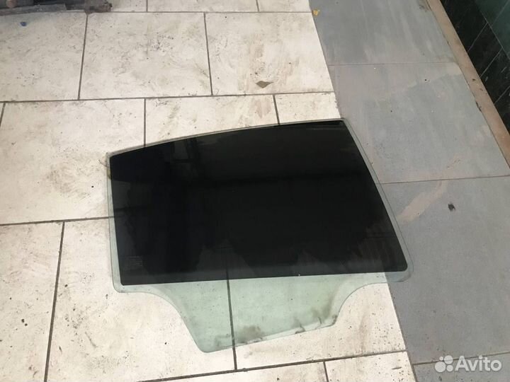 Стекло двери Chevrolet Cruze