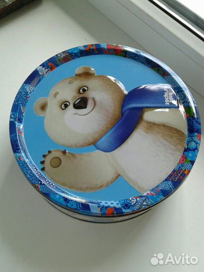 Банка жестяная