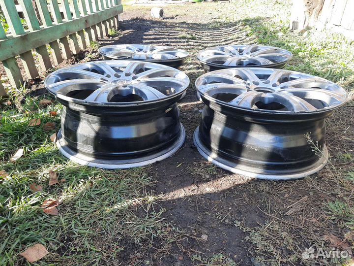 Продам диски универсальной пятиболтовой сверловки