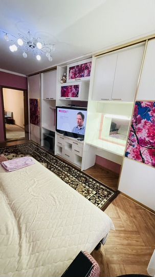 2-к. квартира, 62 м², 2/5 эт.