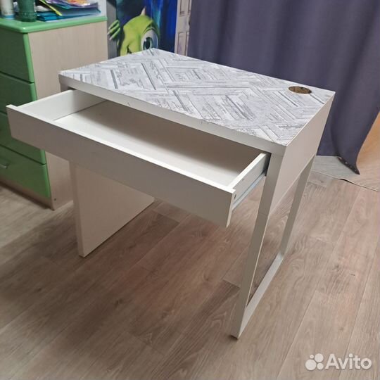 Письменный стол для школьника