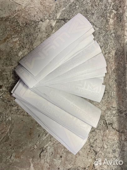 Индивидуальные наклейки на авто