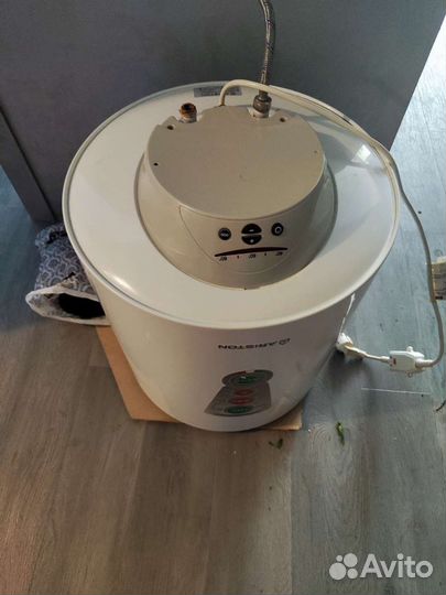 Водонагреватель ariston