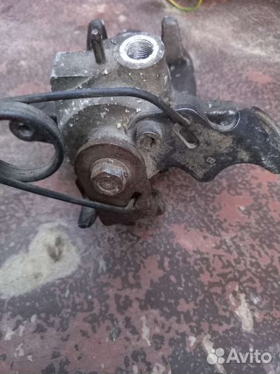 Суппорт задний audi a6 с5