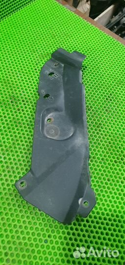 Накладка на фару левая LADA Priora