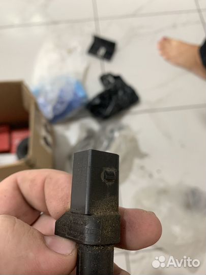 Датчик положения коленвала Bosch 0261210170