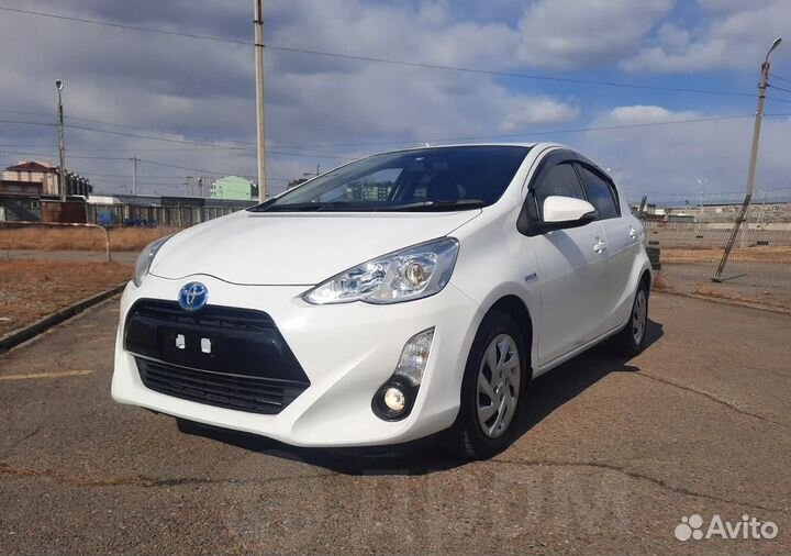 Туманки / Фары противотуманные Toyota aqua 14 - 17