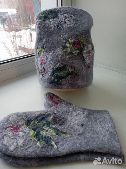 Комплект шапка и варежки