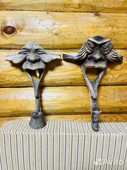 Из кости кита