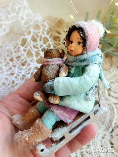 Ватная ёлочная игрушка Девочка на санках