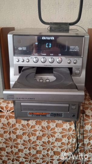 Музыкальный центр Aiwa XR- EM71