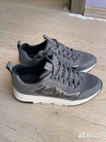 Кроссовки женские Geox 37 размер