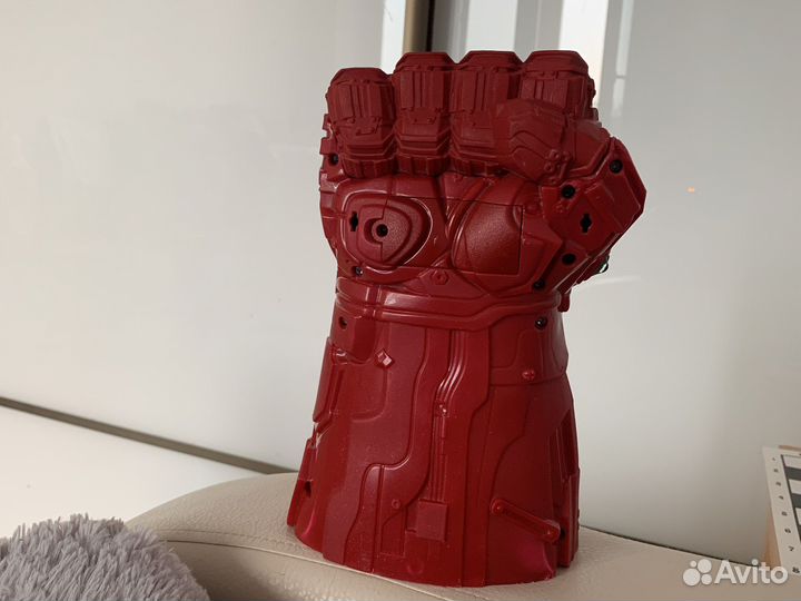 Игрушка. Marvel. Новая Перчатка бесконечности