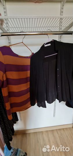 Одежда платья, блузки