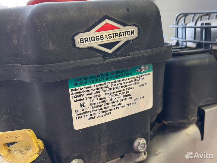 Снегоуборщик бензиновый briggs & stratton