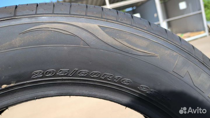 Nexen N'Fera SU1 205/60 R16 92H