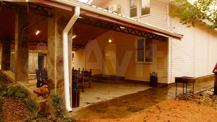 Коттедж 178 м² на участке 7 сот.