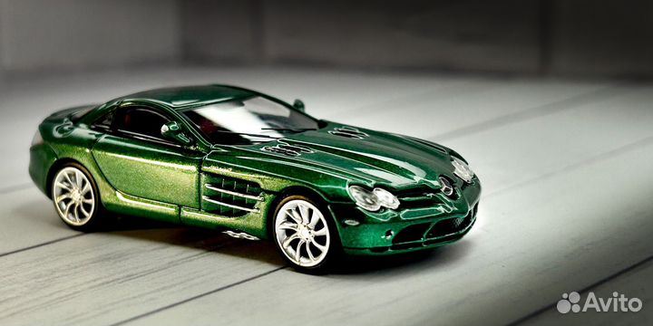 Mercedes Benz SLR McLaren 1:64 Street Warrior