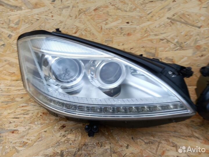 Фары Mercedes W221 рестайлинг