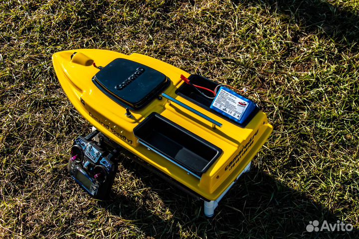 Прикормочный кораблик:25А акб,GPS навигация