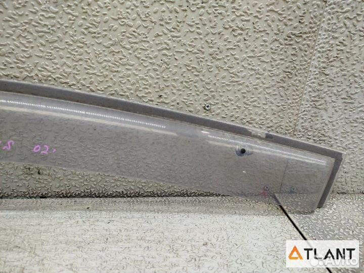 Ветровик передний левый suzuki MR wagon