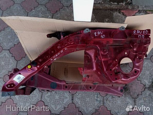 Четверть передняя правая Toyota RAV4 50