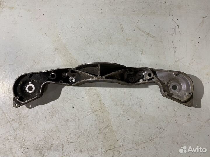 Кронштейн редуктора BMW 3 E46