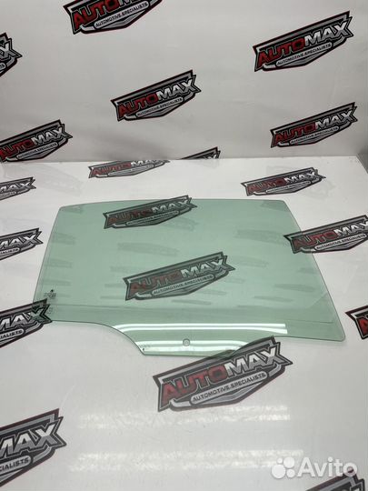 Стекло заднее правое Skoda Octavia A7 2014