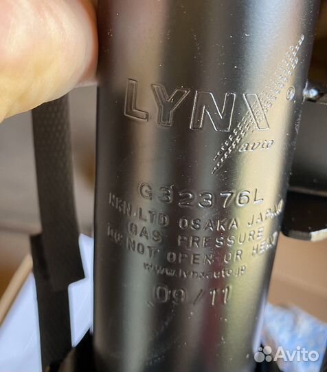 Амортизатор передний левый на хюндай tucson 2.0