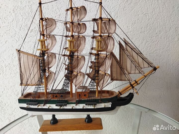 Модель корабля