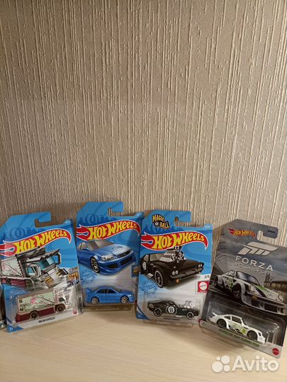 Машинки hotwheels