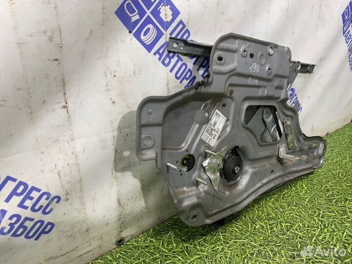 Стеклоподъемник передний правый Hyundai Santa Fe