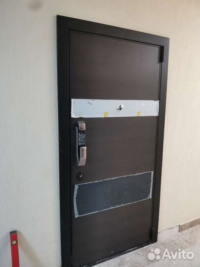 Установка входных металлических дверей