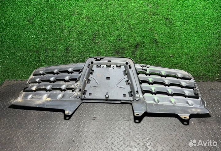 Решетка радиатора Nissan Qashqai 1.5 2008