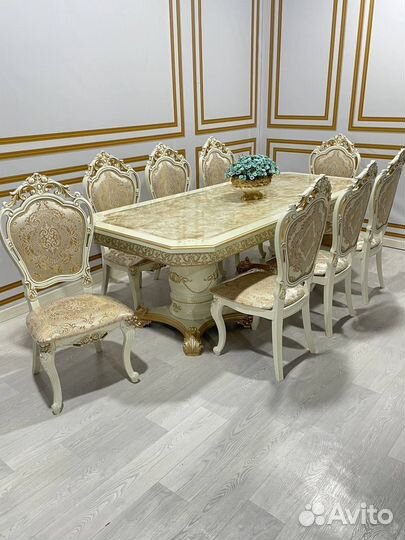 Стол и стулья 1
