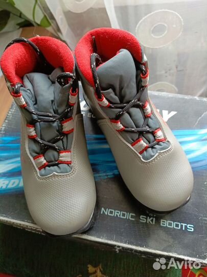 Лыжные ботинки детские 28