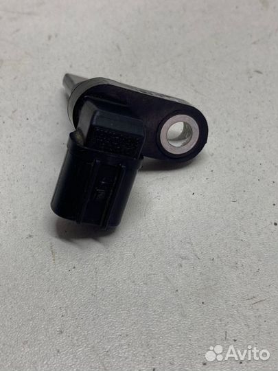 Датчик abs левый Toyota Land Cruiser 200 2007-2021